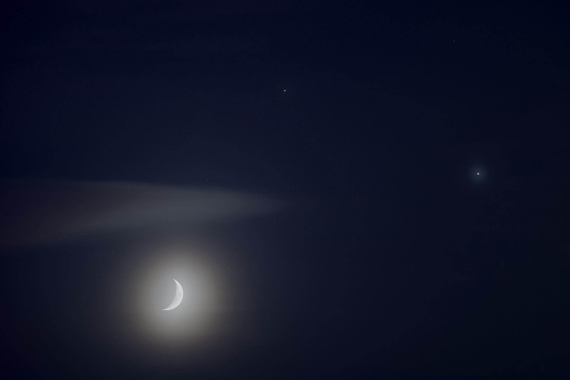 Display image: Moon, Jupiter and Saturn